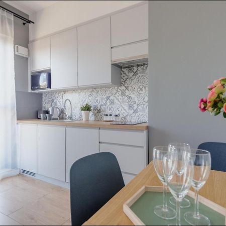 Okecie Airport Studio Bakalarska 2 P&O Serviced Apartments Varsovie Extérieur photo