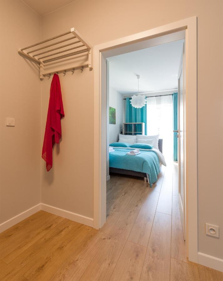 Okecie Airport Studio Bakalarska 2 P&O Serviced Apartments Varsovie Extérieur photo