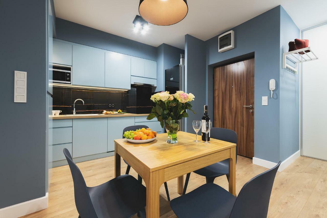 Okecie Airport Studio Bakalarska 2 P&O Serviced Apartments Varsovie Extérieur photo